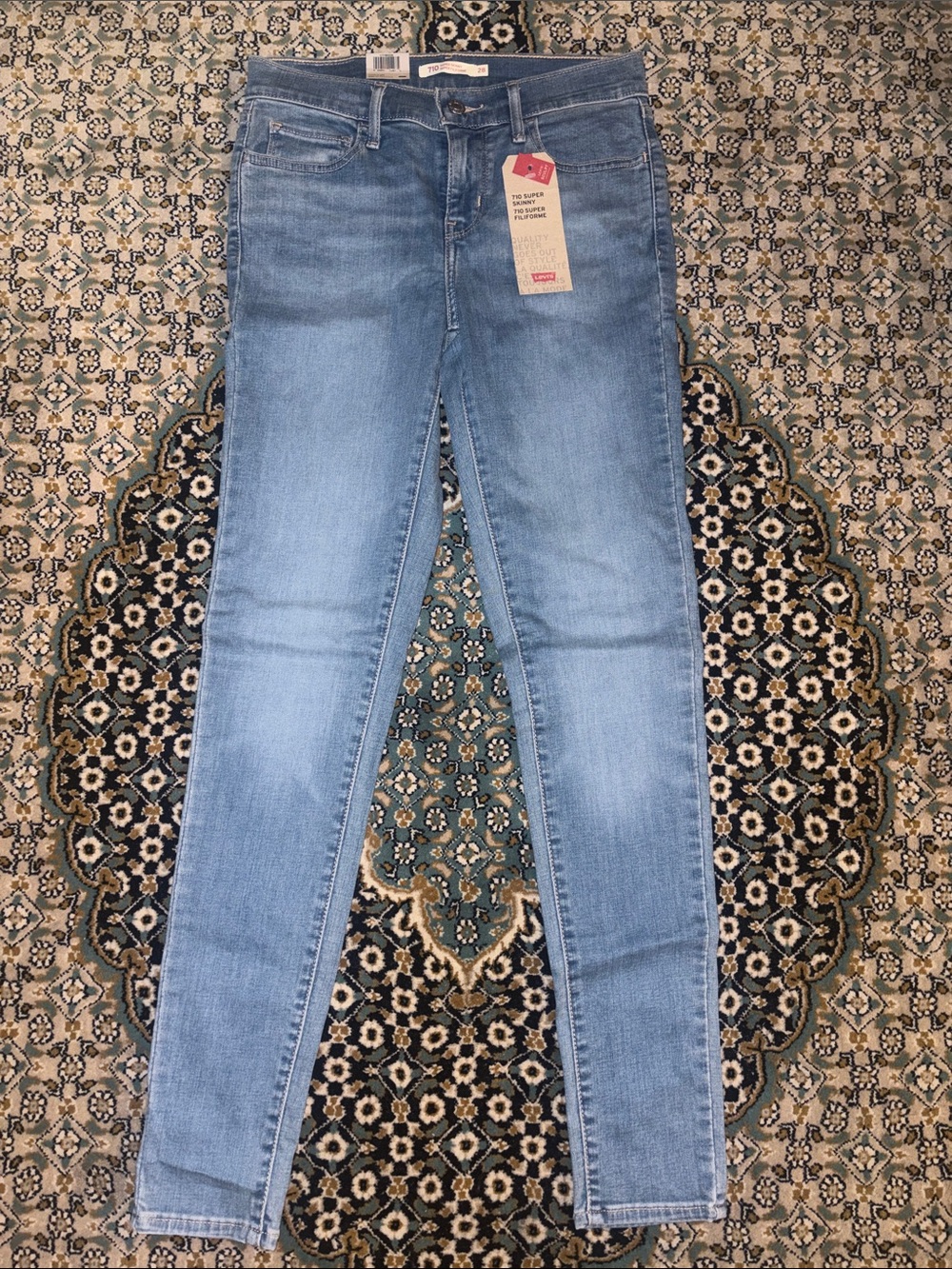 Levi's Women's Light Wash Skinny Jeans